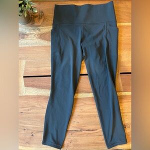 Salutation Stash High Rise 7/8 Leggings
